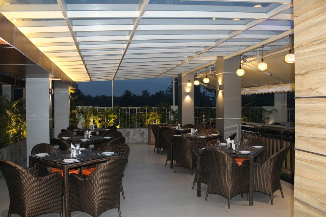 Imperial Clarks Inn Dehradun Zewnętrze zdjęcie